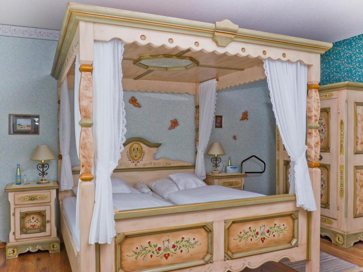 Kucher'S Landhotel Darscheid Room photo